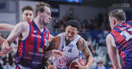 King Szczecin triumfuje we Włocławku po emocjonującym meczu z Anwilem 94:92