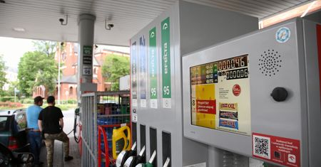 Analitycy mają dobrą wiadomość dla kierowców. Zelżeje drożyzna na stacjach