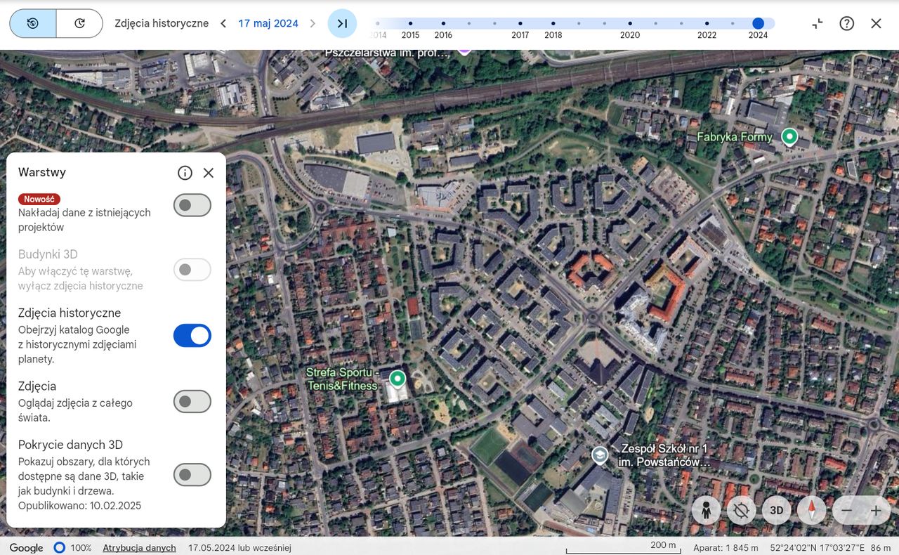 Włączenie zdjęć historycznych w Google Earth