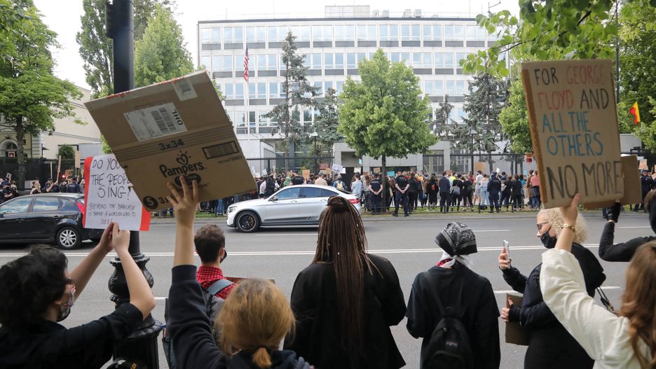 Warszawa. Protest przeciwko rasizmowi i brutalności policji.