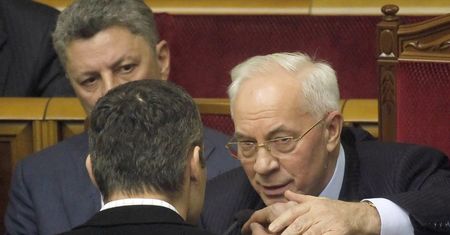Zamieszki na Ukrainie. Rodzina premiera dostaje pogróżki