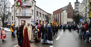 Jasło: Orszak Trzech Króli na ulicach miasta. Finał na placu farnym