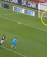 Skorupski oko w oko z gwiazdą Napoli. Zobacz, co się stało [WIDEO]