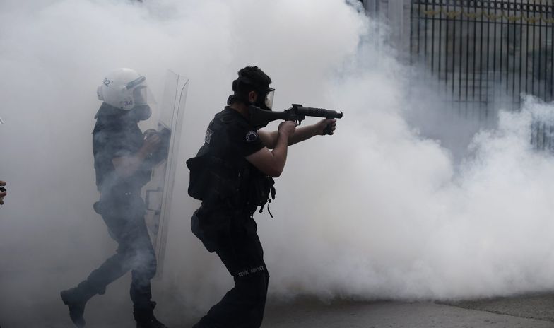 Zamieszki w Turcji. Policja atakuje plac Taksim