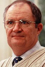 Przewidywalny asekurant Jim Broadbent