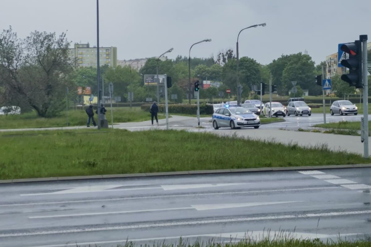 Interweniujący na miejscu patrol policji