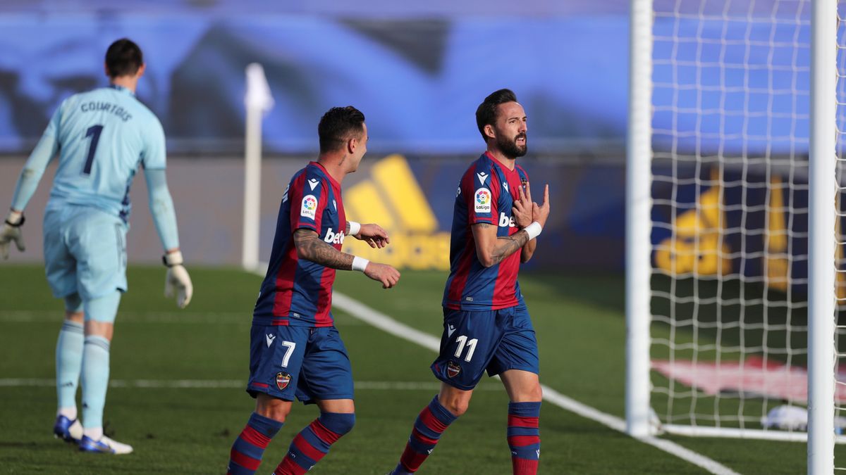 piłkarze Levante UD cieszą się z gola