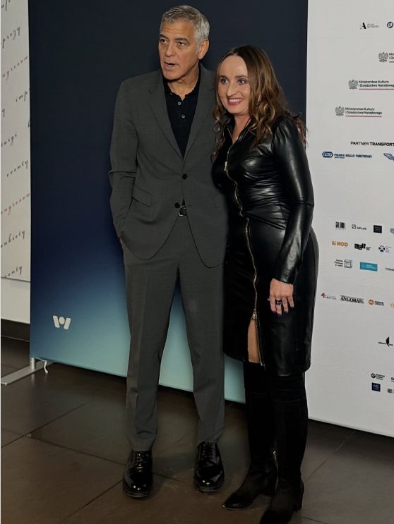 Justyna Dobrosz-Oracz pozuje z Clooney'em