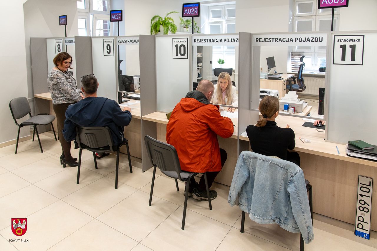 Piła: Nowy Wydział Komunikacji już działa. Dziś przyjął pierwszych petentów