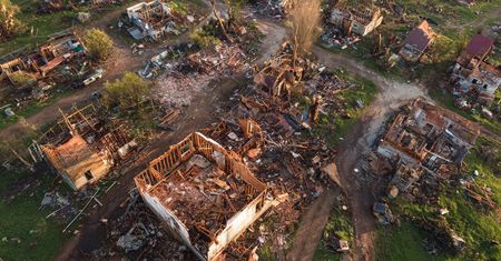 Tornado pustoszy Teksas. Są ofiary śmiertelne, dziesiątki rodzin bez dachu nad głową