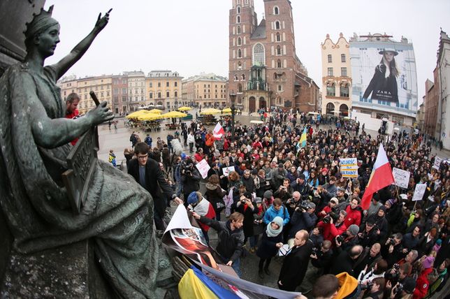Polacy solidaryzują się z Ukraińcami