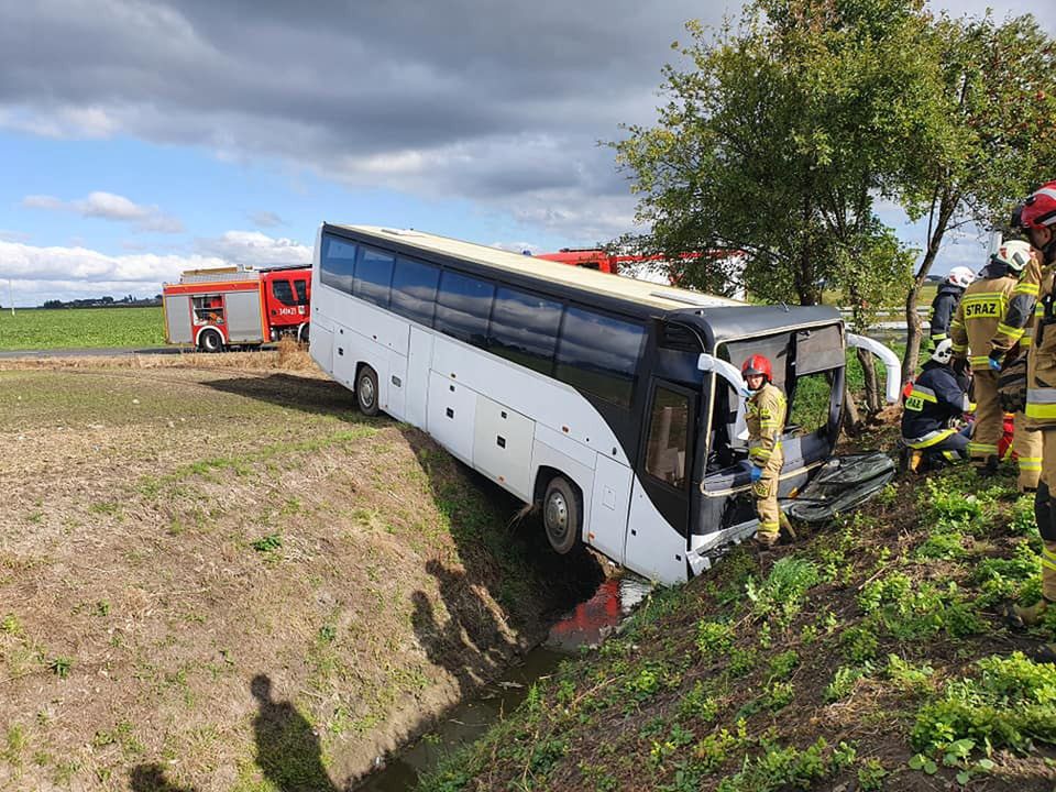 Groźny wypadek w kujawsko-pomorskim (Źródło: KM PSP Toruń)