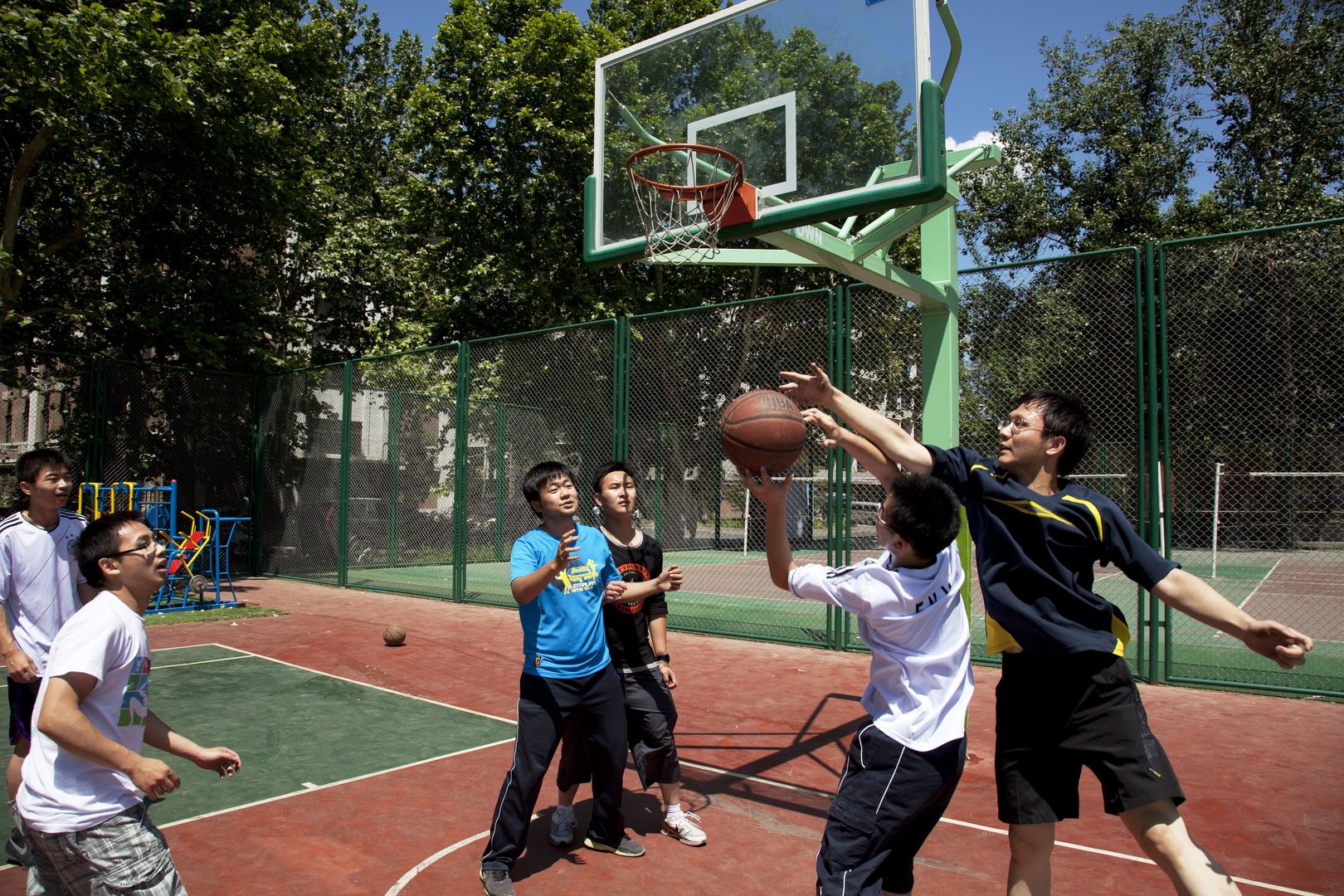 Więcej wf-u i gimnastyki w chińskich szkołach. Powód? Chodzi o chłopców