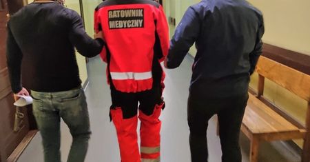 Fałszywy ratownik wyłudzał sprzęt z aptek. Zastawiał go w lombardzie