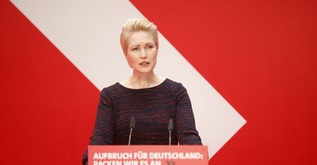 Wyjazd do Warszawy odwołany. Ze względu na "sytuację w Polsce"