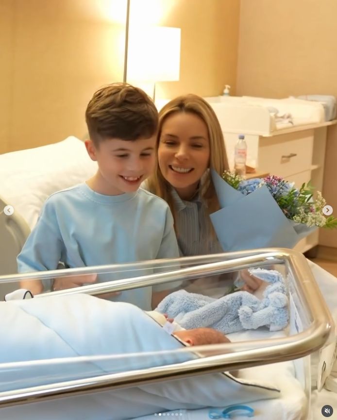 Izabela Janachowska pokazała kolejne zdjęcia z porodówki