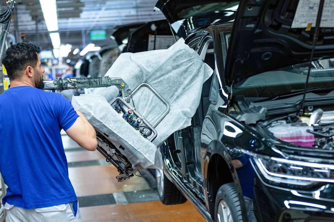 Produkcja przemysłowa w Niemczech. Kwartalne i roczne dane znów straszą