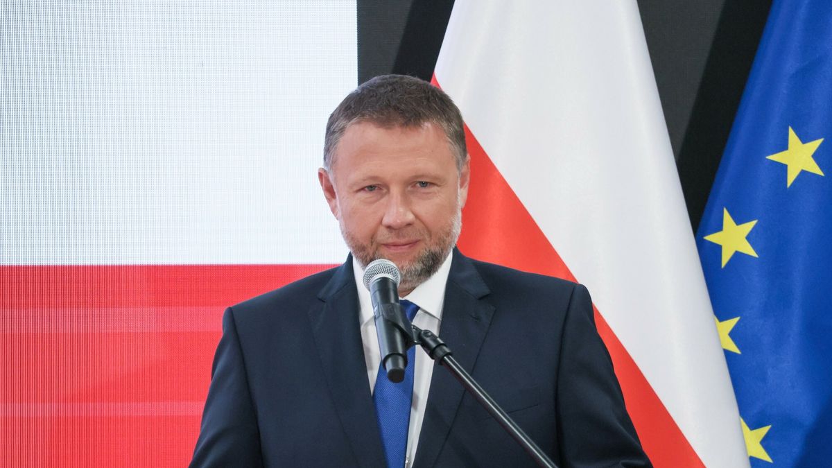 Konferencja prasowa na temat "Poradnika bezpiecze?stwa"
Fot. Anita Walczewska/East News, 28.08.2025. Wojskowe Centrum Edukacji Obywatelskiej w Warszawie. Konferencja prasowa na temat "Poradnika bezpieczenstwa". 
N/z: minister spraw wew. i administracji Marcin Kierwinski
Anita Walczewska