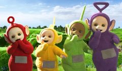 Kultowa bajka „Teletubisie” pojawiła się w ofercie Viaplay, australijskiej platformy Stan i izraelskiego kanału dla dzieci Hop!