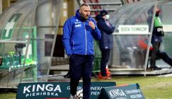 PKO Ekstraklasa. Marek Papszun zły na stan murawy. "Wydawało się, że idzie wiosna, a tu jest coraz gorzej!"