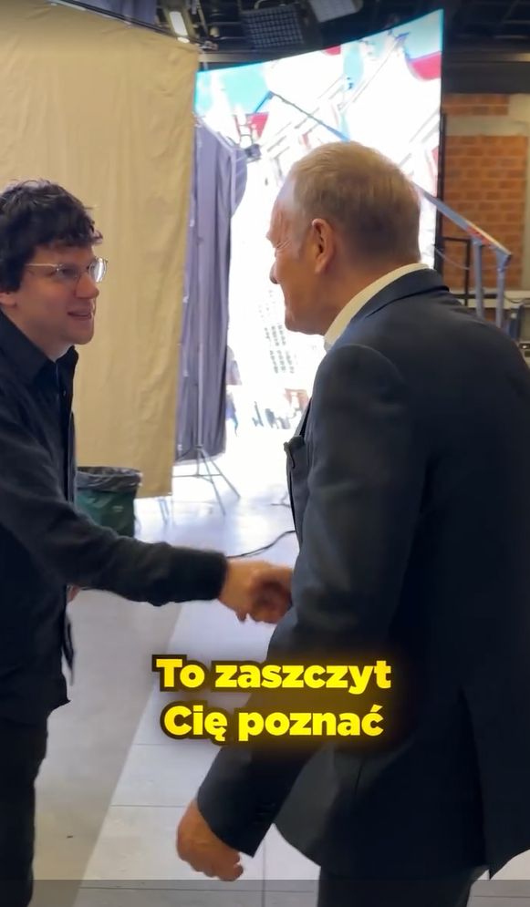Jesse Eisenberg i Donald Tusk