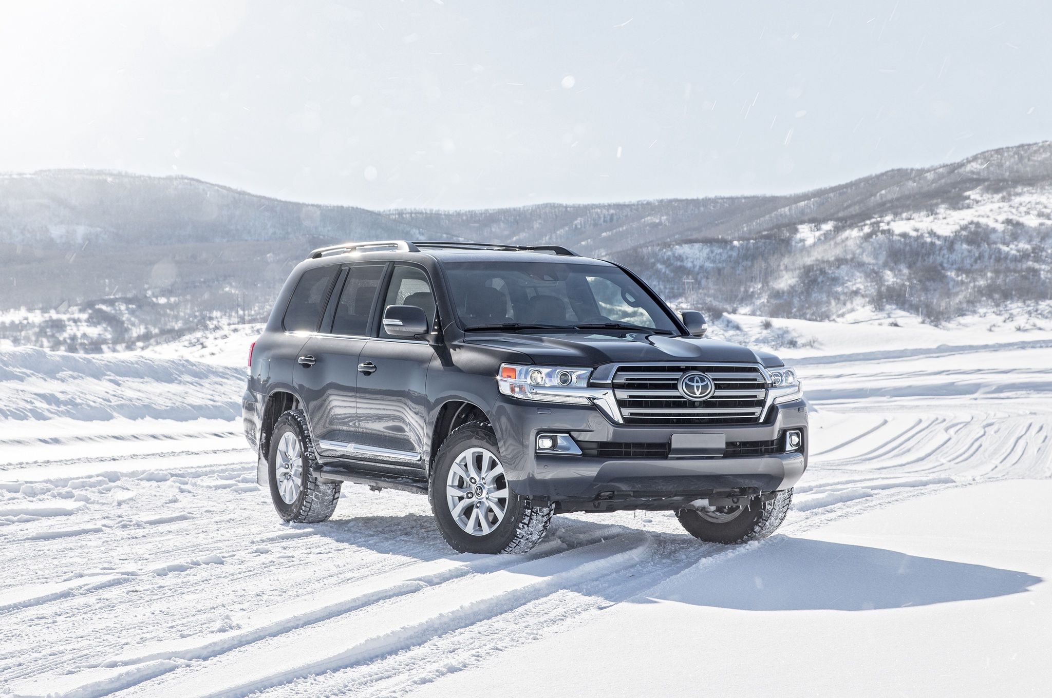 Land Cruisery V8 po ostatnim liftingu kosztują częśto powyżej 20
