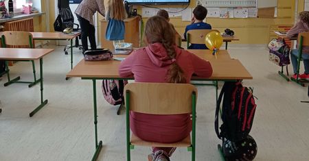 Rodzice łapią się za portfele. Powodem składki na "klasowe"