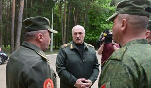 Łukaszenka straszy szykowaniem się do wojny. "Kupa złomu"