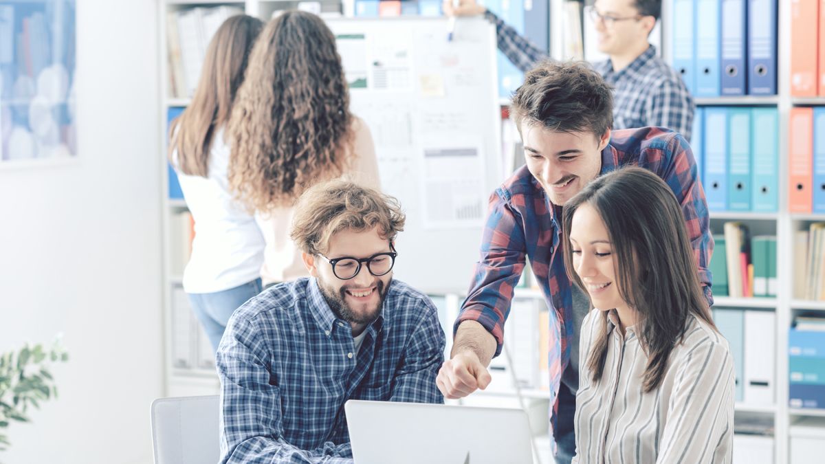 Ekstrawertyk - kto to jest? Jak go rozpoznać?