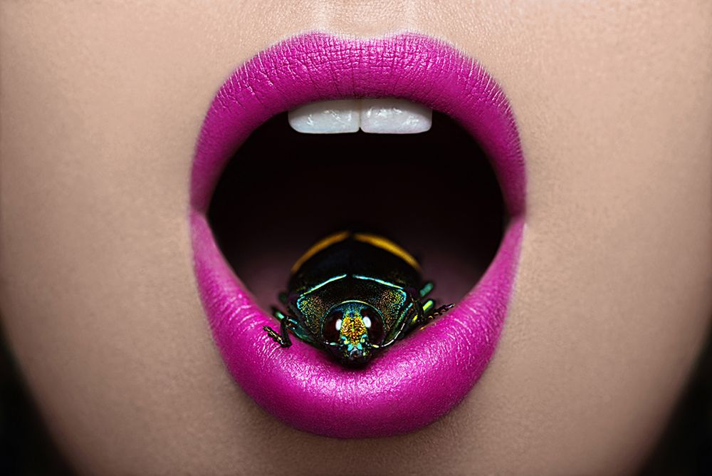Czy owady w ustach modelek to zaprzeczenie fotografii beauty? 5