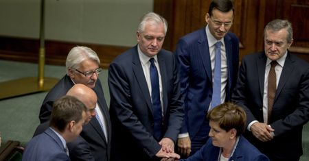 Projekt ustawy "Za życiem" wrócił do komisji