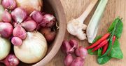 Dlaczego warto jeść czerwoną cebulę? Naukowcy to sprawdzili