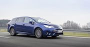 Używana Toyota Avensis T27 2.0 D-4D – dobre auto z przykrą niespodzianką pod maską