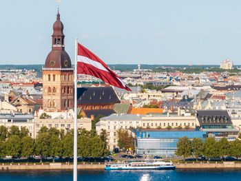 Kraj UE boi się Rosji. Chce 7 mld euro od Brukseli