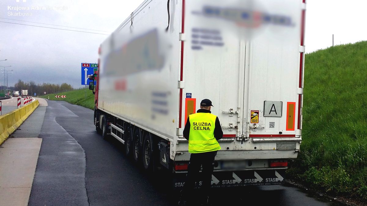 Importowane towary w związku z osłabieniem złotego będą droższe