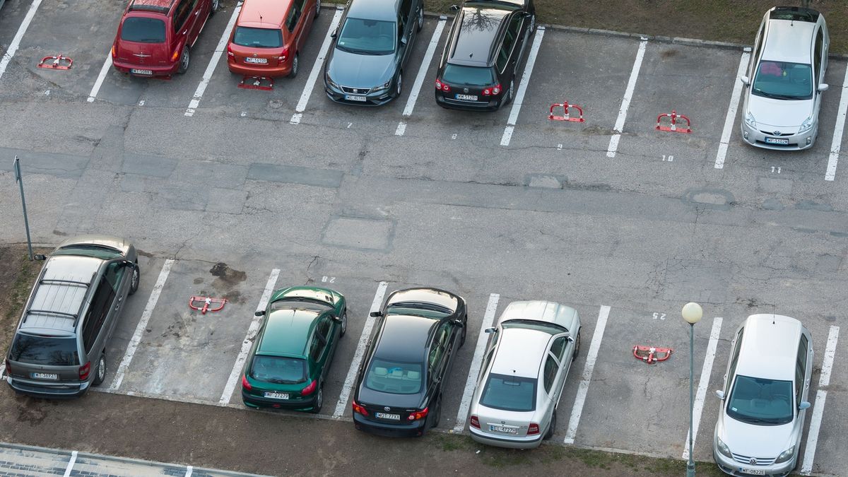 W 2019 roku cena OC mocno zależy od rodzaju napędu. Stawiasz na ekologię - zyskujesz.