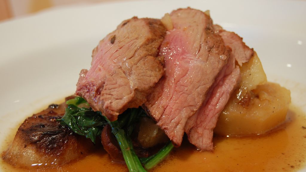 Duszona łata z jagnięciny nowozelandzkiej bez kości (samo mięso)