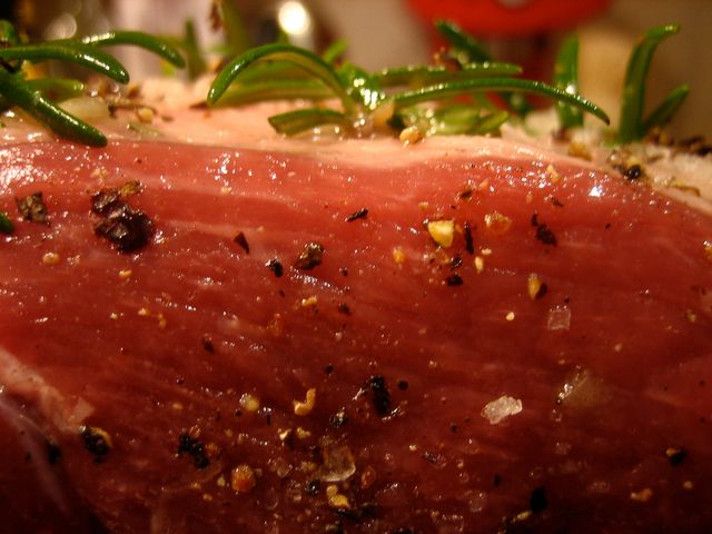 Surowa łata z jagnięciny nowozelandzkiej bez kości (samo mięso)