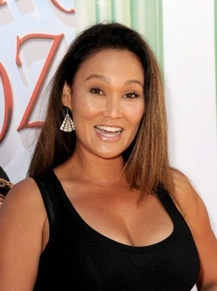 ''Świat Wayne'a'': Tia Carrere skończyła 47 lat!