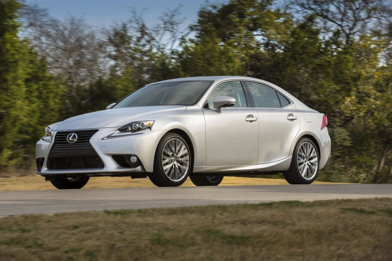 2013 LEXUS IS (32)