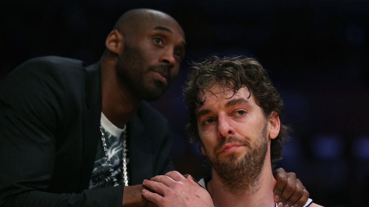 San Antonio Spurs v Los Angeles Lakers - Game Four
LOS ANGELES, CA - APRIL 28:  Pau Gasol #16 of the Los Angeles Lakers is consoled by Kobe Bryant after coming out of the game in the second half against the San Antonio Spurs during Game Four of the Western Conference Quarterfinals of the 2013 NBA Playoffs at Staples Center on April 28, 2013 in Los Angeles, California. The Spurs defeated the Lakers 103-82. NOTE TO USER: User expressly acknowledges and agrees that, by downloading and or using this photograph, User is consenting to the terms and conditions of the Getty Images License Agreement.  (Photo by Jeff Gross/Getty Images)thx
Jeff Gross
Basketball, NBA, bestof, bestof, topics, topics, topix, topix, toppics, toppics, toppix, toppix