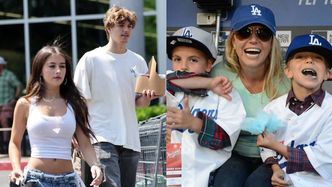 Syn Britney Spears jest już DOROSŁY. Paparazzi sfotografowali 18-latka w towarzystwie tajemniczej brunetki