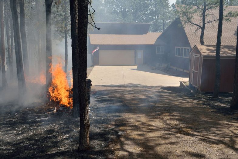 Pożar lasu w stanie Kolorado zmusił tysiące ludzi do ucieczki