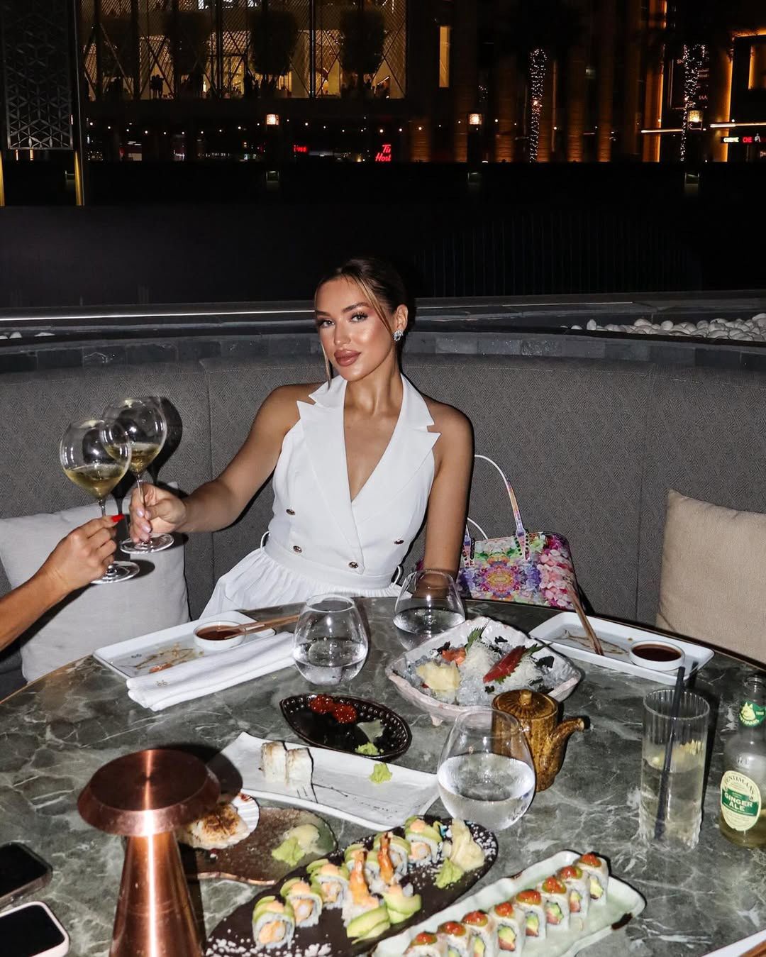 Caroline Derpienski w Dubaju