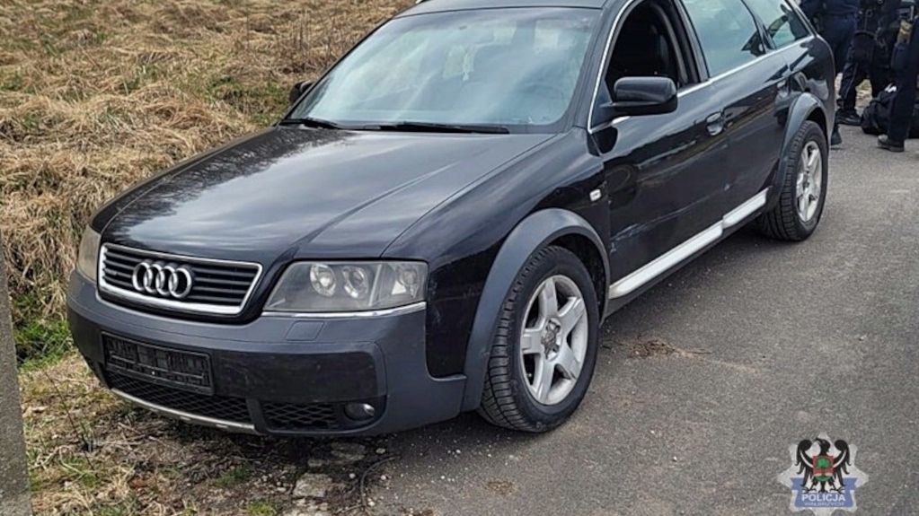 Samochód poruszał się na kradzionych "blachach"