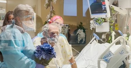 Odnaleźli się po kilkudziesięciu latach. Niezwykły ślub w szpitalu w Las Vegas