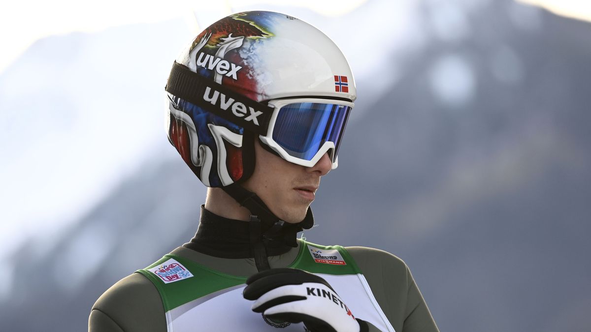 Halvor Egner Granerud of Norway reacts during a trial round for the first stage of the 71st Four Hills Ski Jumping Tournament in Oberstdorf, Germany, 28 December 2022. EPA/ANNA SZILAGYI Dostawca: PAP/EPA.
