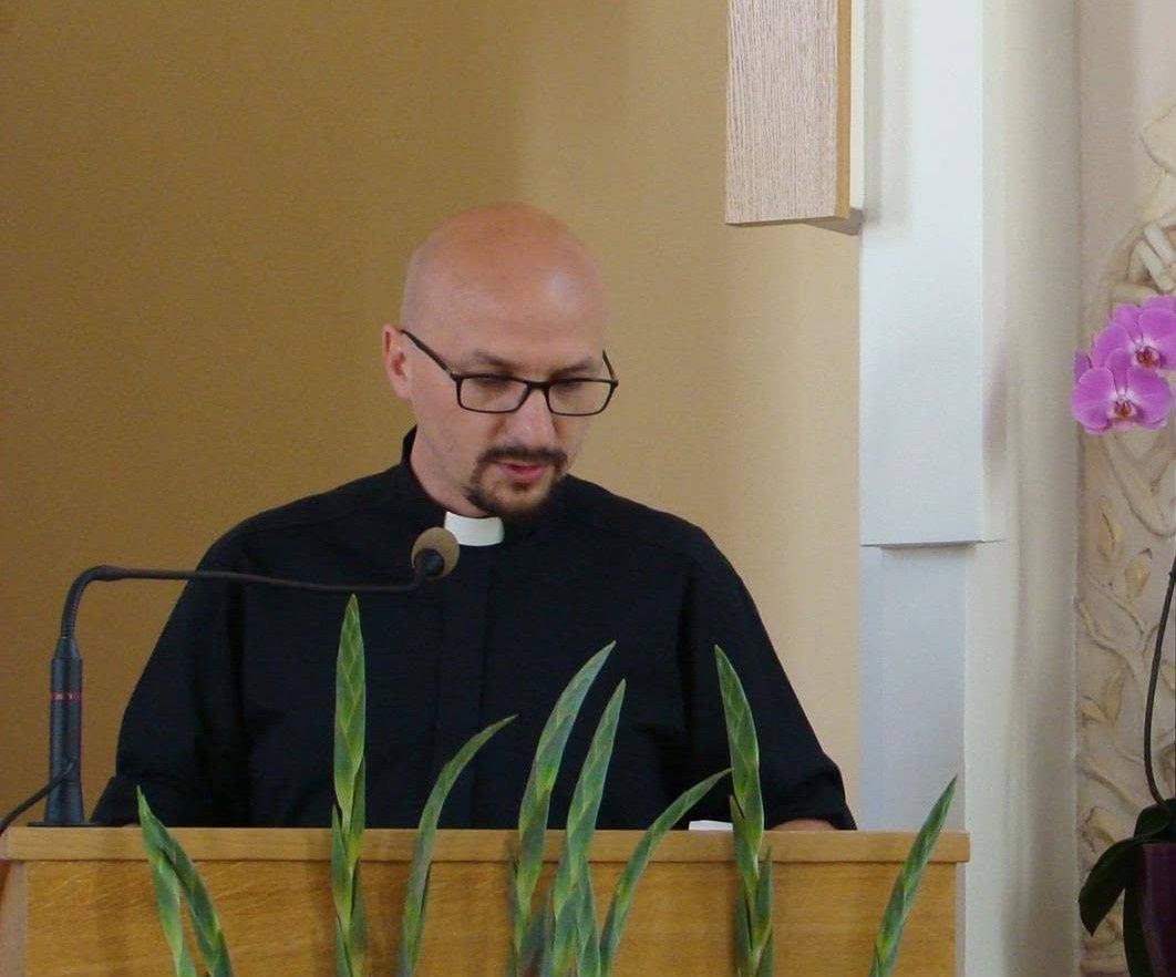Ksiądz spowiadał seniora. "Wgniotło mnie. Jakbym dostał obuchem w łeb"