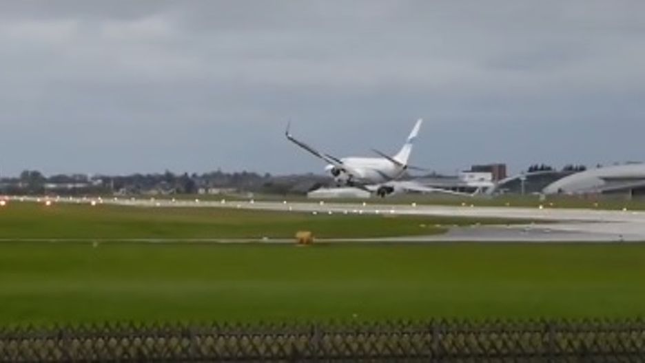 Niebezpieczne lądowanie Boeinga 737.