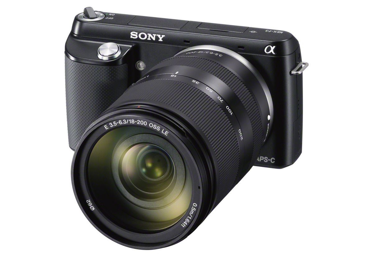 Sony NEX-F3 - nowy członek rodziny ZŁA